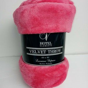 Velvet Throw (Fuscia)